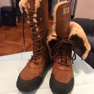 Uggs women USA size 8, wear full length or half